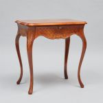 1012 3169 LAMP TABLE